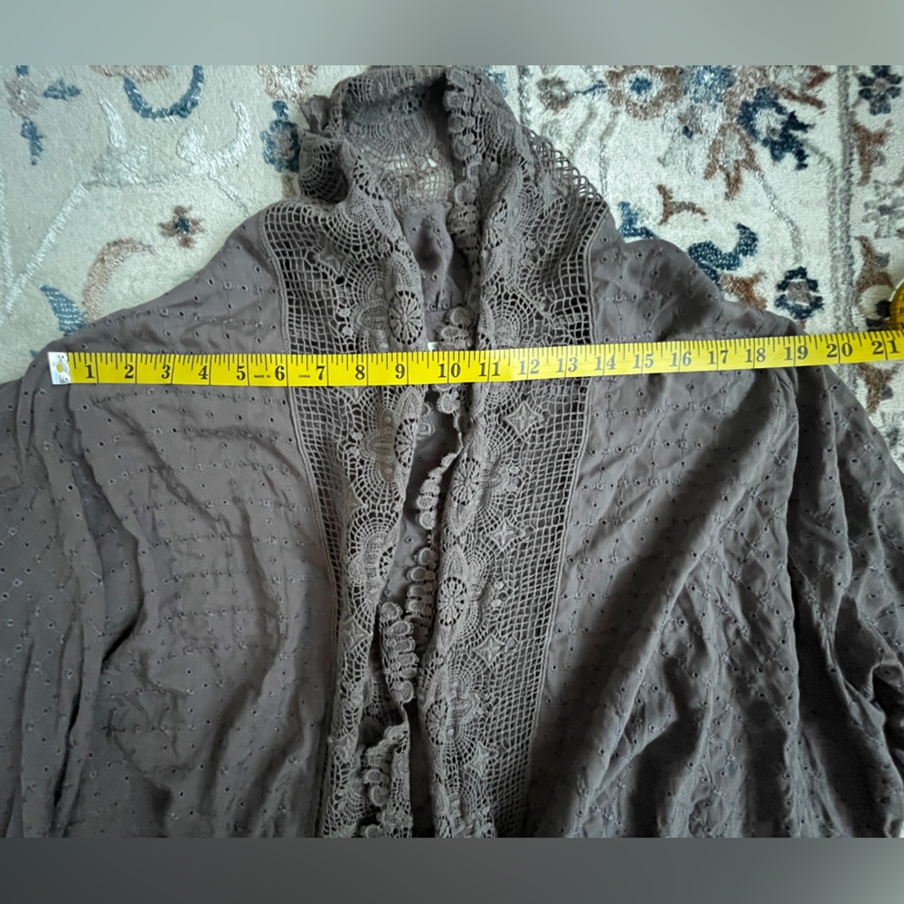Paparazzi Lace Trimmed taupe gray Cape cardigan cover size M - Picture 9 of 16